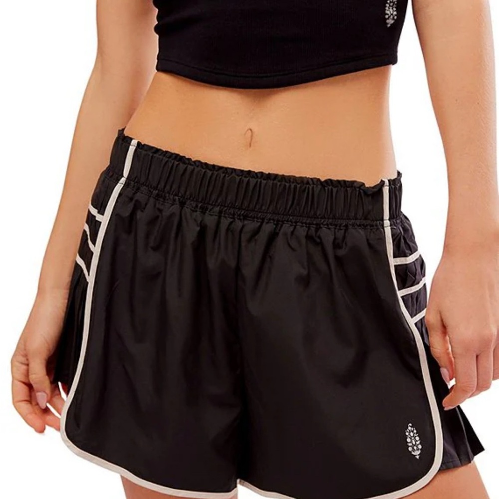 Black Women's Free People Easy Tiger Shorts